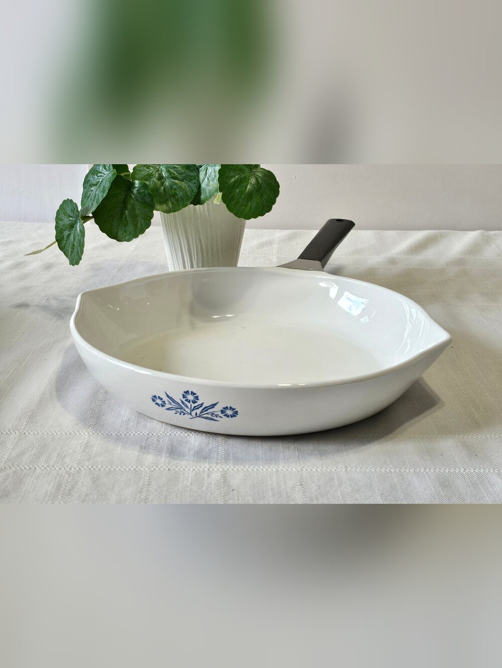 Vintage Corning Ware Blue Cornflower P-910-B 10” Skillet Made in Canada